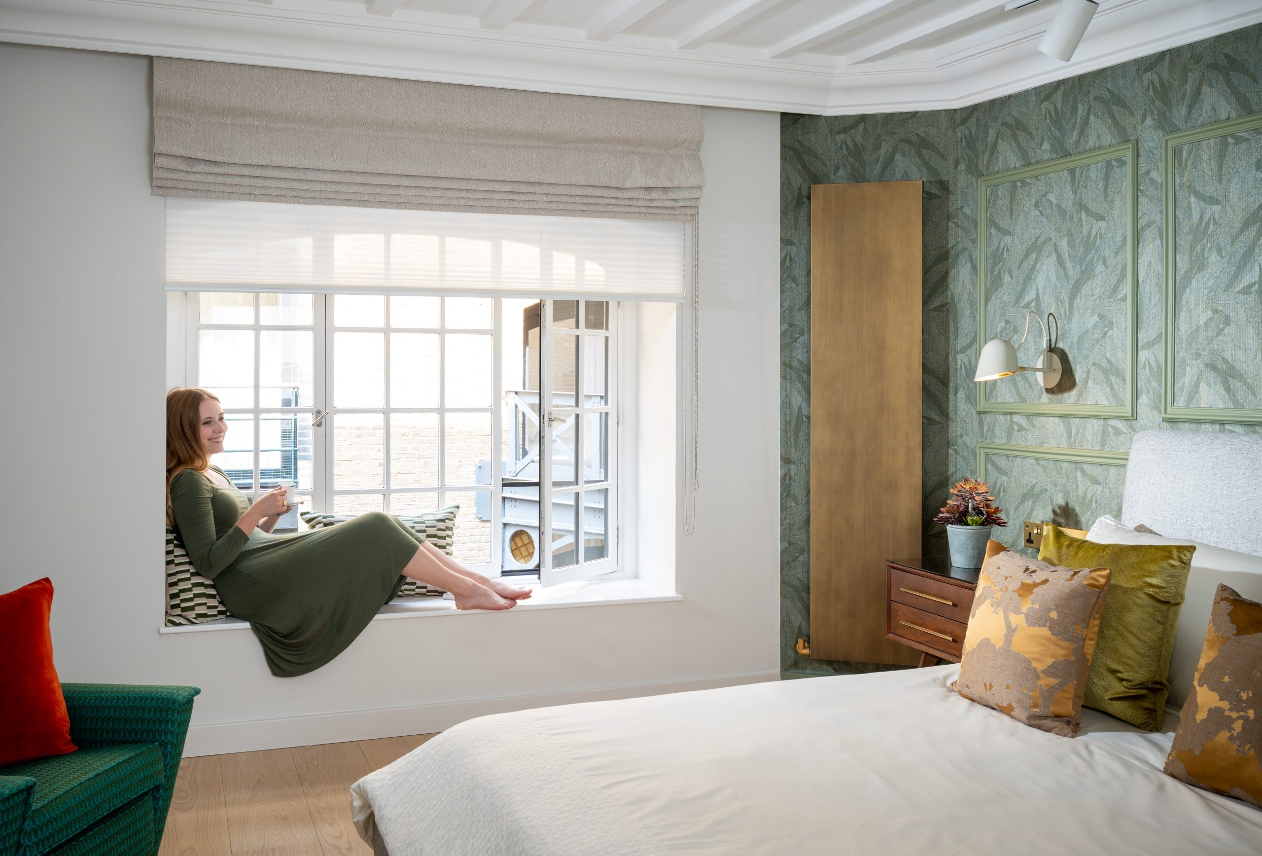 Green and beighe bedroom, london