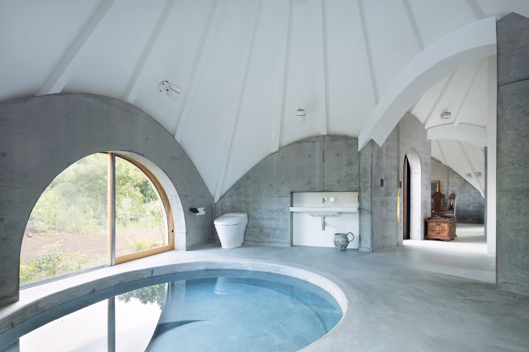 Sunken bathtub by Architizer